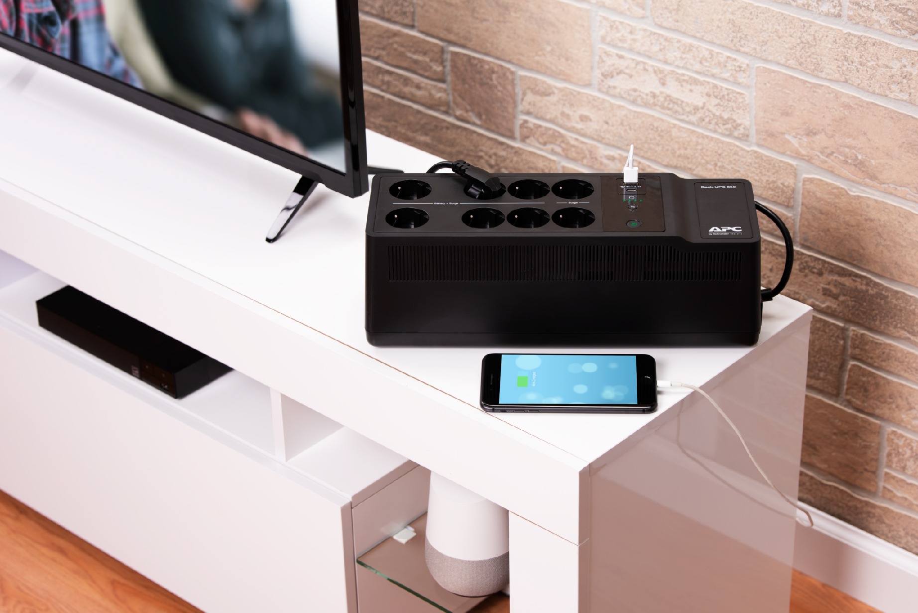 APC BE850G2-GR - Back-UPS 850VA, 230V, USB Type-C and A charging ports
