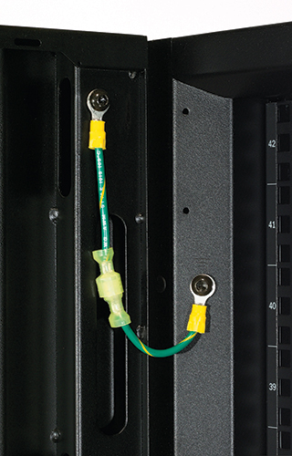 APC AR3100SP - NetShelter SX 42U 600mm Wide x 1070mm Deep Enclosure mit Sides Black -2000 lbs. Shock Packaging