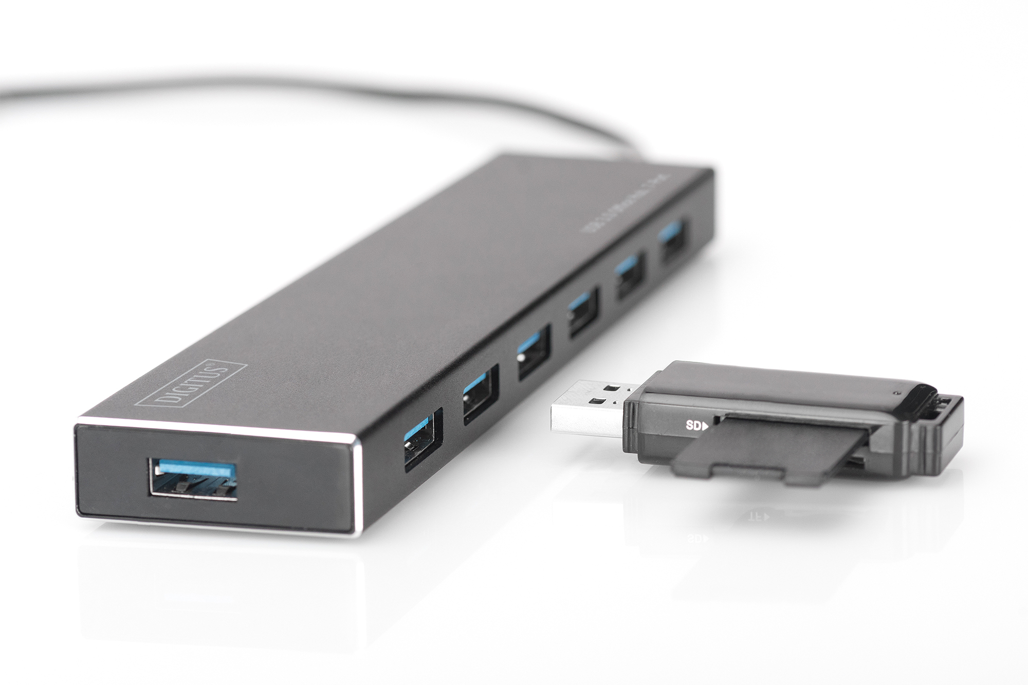 DIGITUS DA-70241-1 USB 3.0 Hub, 7-port Inkl. 5V/3,5A Netzteil, Aluminium Gehäuse