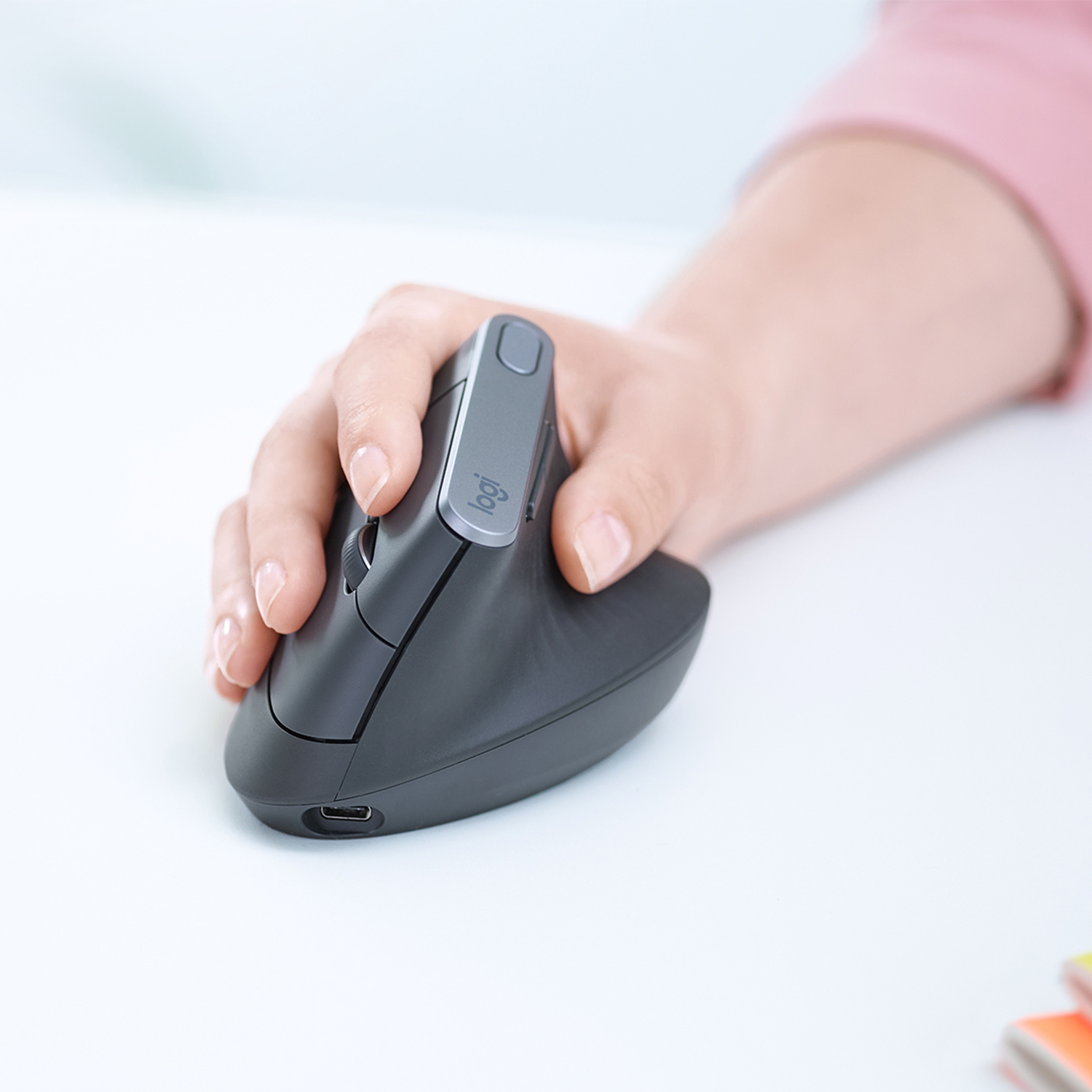 Logitech Maus MX Vertical, schwarz