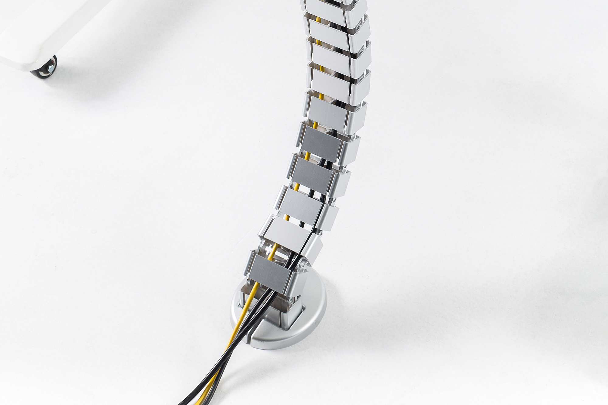 DIGITUS DA-90506 Flexible Kabelführung mit anpassbarer Länge