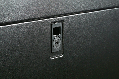 APC AR3100SP - NetShelter SX 42U 600mm Wide x 1070mm Deep Enclosure mit Sides Black -2000 lbs. Shock Packaging