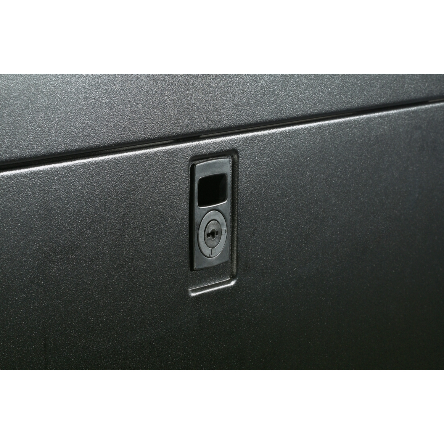 APC AR3100X617 - NetShelter SX 42U 600mm Wide x 1070mm Deep Enclosure Without Sides Without Doors Black