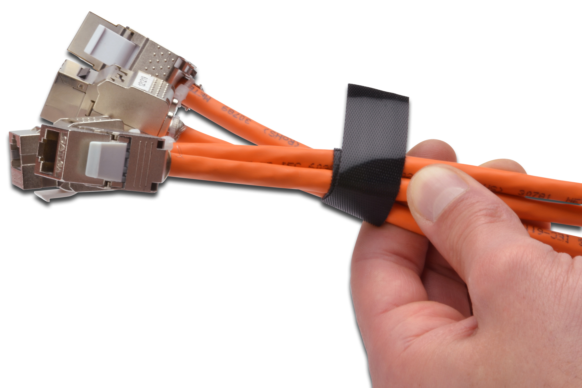 Netzwerk-Kabel, RJ45-Stecker, Cat5e/Cat6 Kabel, orange Kabel, Kabelbundel