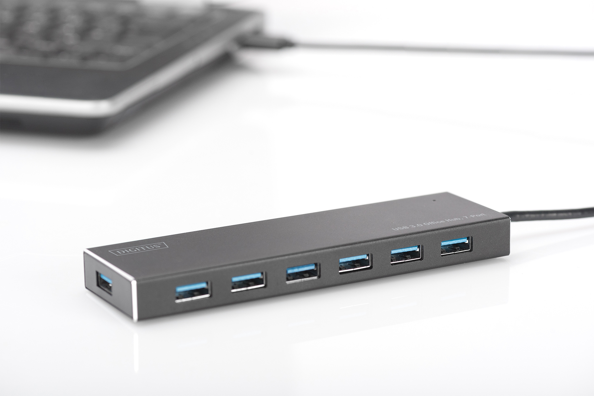 DIGITUS USB 3.0 Hub, 7-port Inkl. 5V/3,5A Netzteil, Aluminium Gehäuse