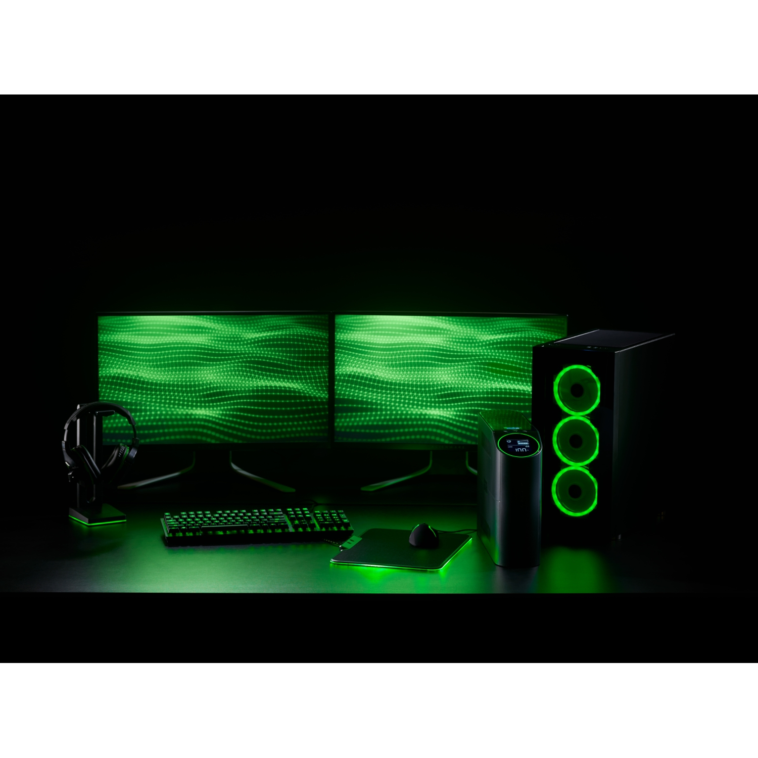 APC Back-UPS Pro 2200VA for Gaming, 230V, Pure Sinewave, LCD, Black, UK