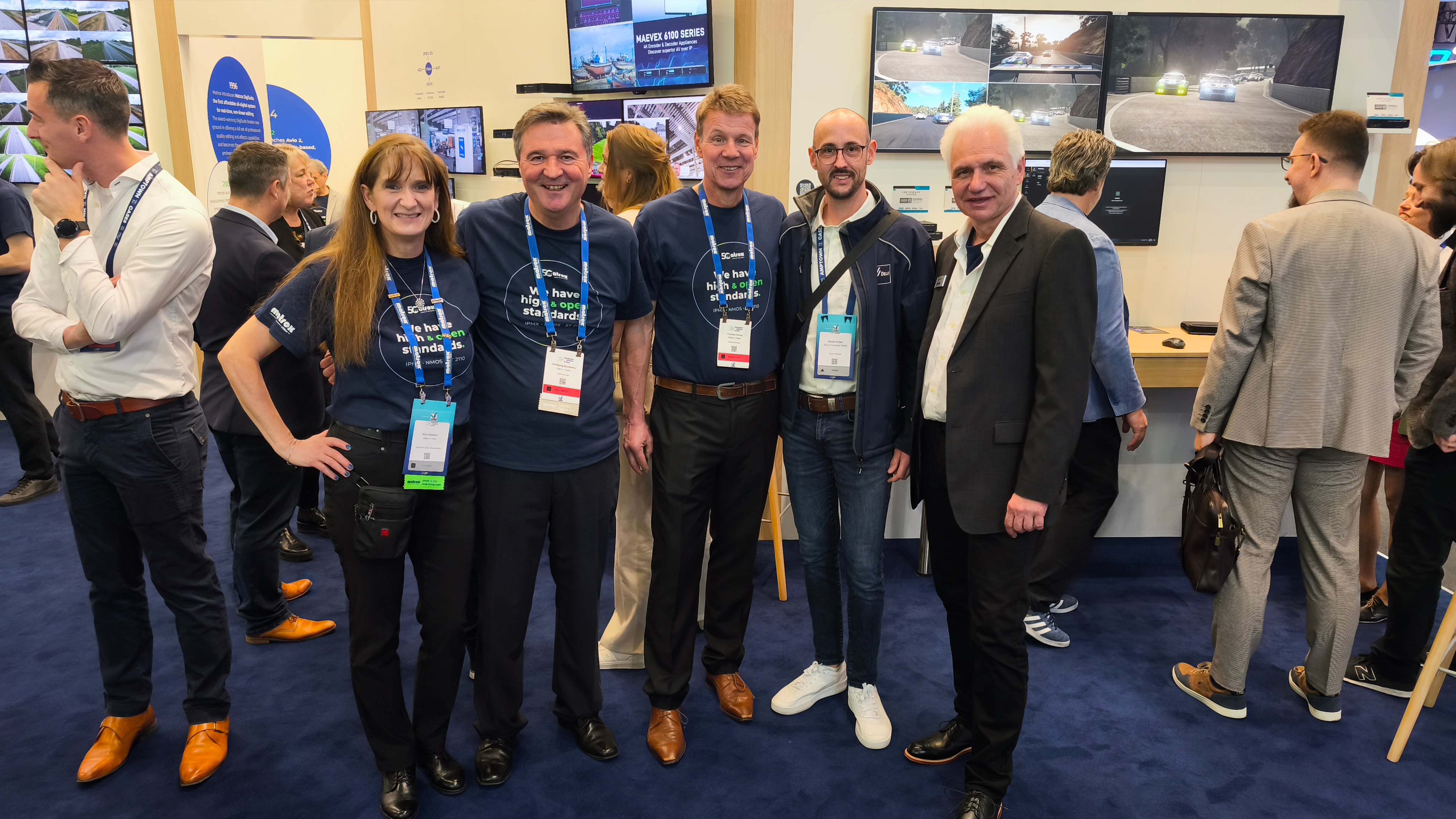 Gruppenfoto, Person, Schuh, Erwachsener, Mann