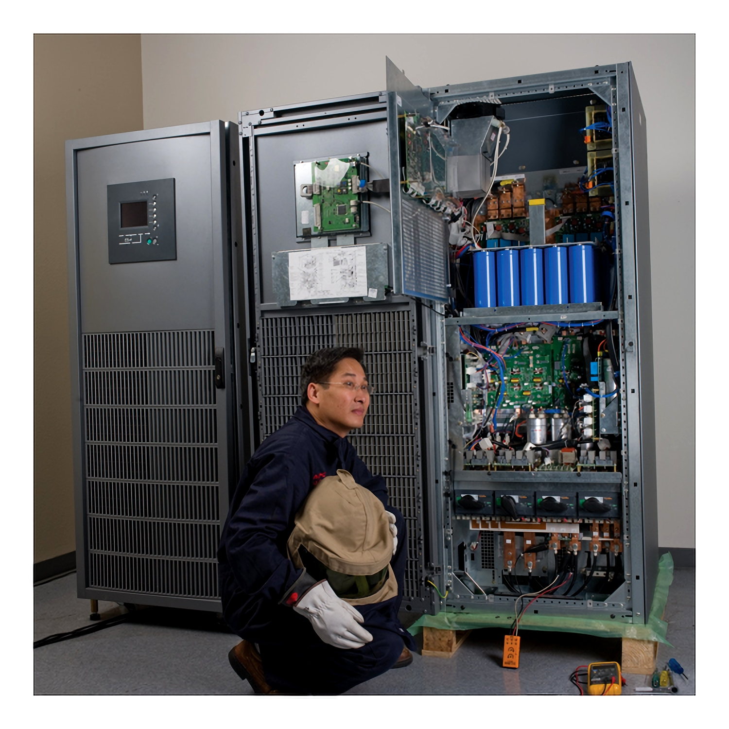 Servergehäuse, industrielle Ausrüstung, elektronische Schaltungen, Kühlgerät, Wartungstechniker