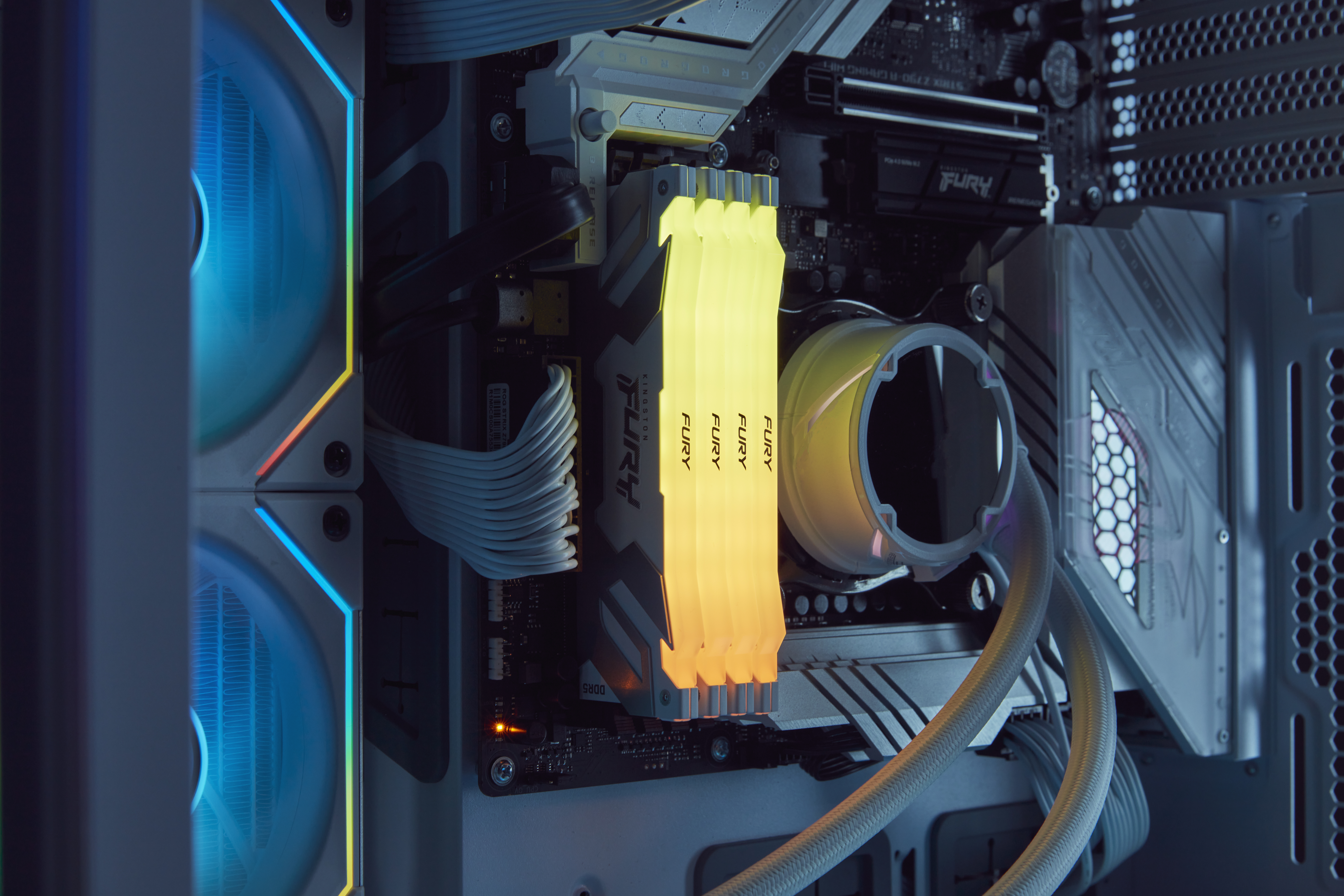 RAM Desktop DDR5 32GB 6400MHz Kingston FURY KIT 2x 16 GB (KF564C32RSAK2-3)