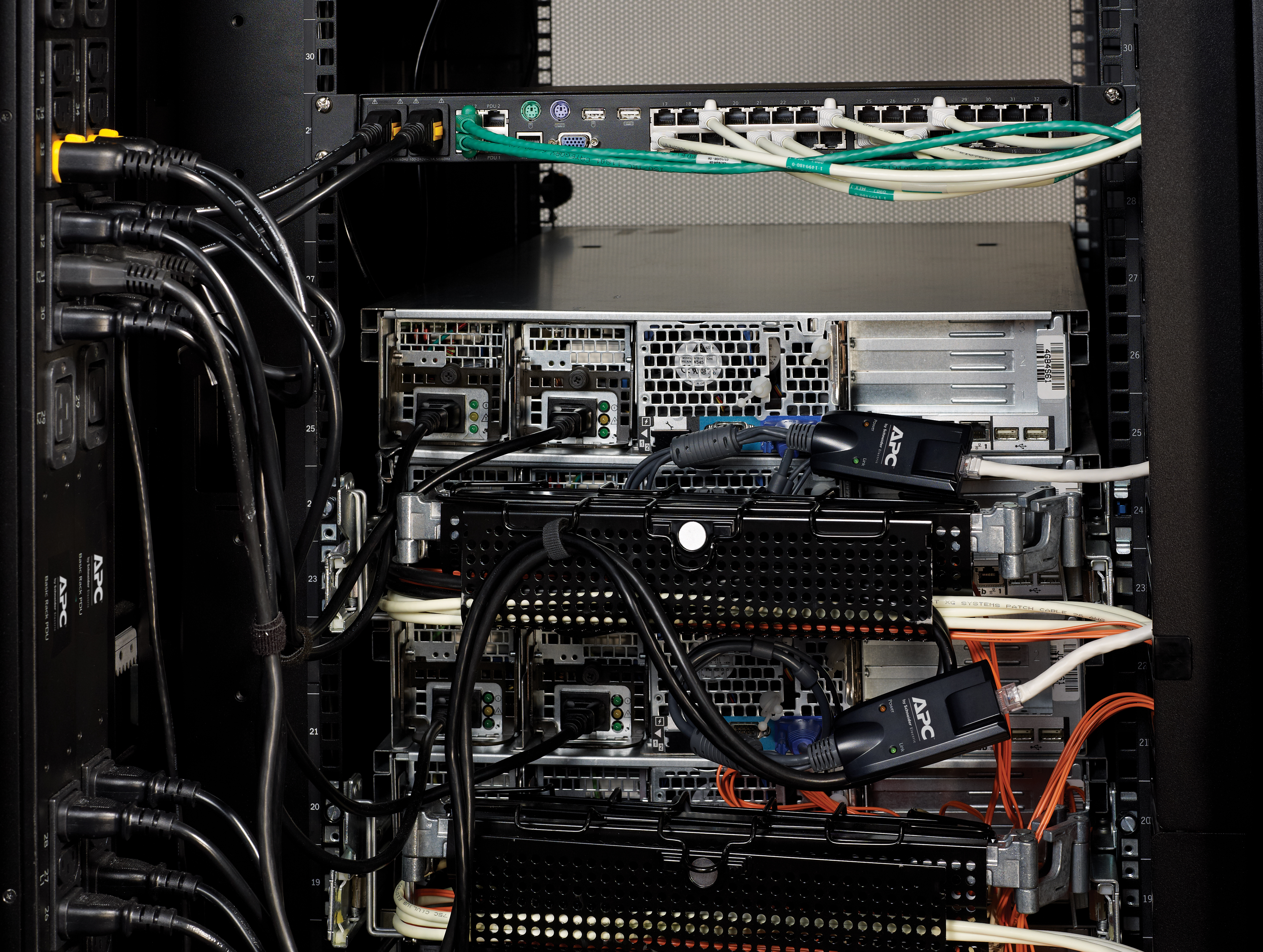 APC KVM-HDMIVMCAC - KVM 2G, SERVER MODULE, HDMI WITH VIRTUAL MEDIA AND CAC