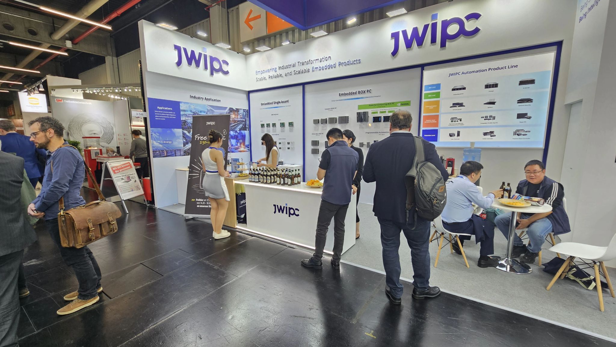 Cafeteria, Drinnen, Erwachsener, Mann, Person