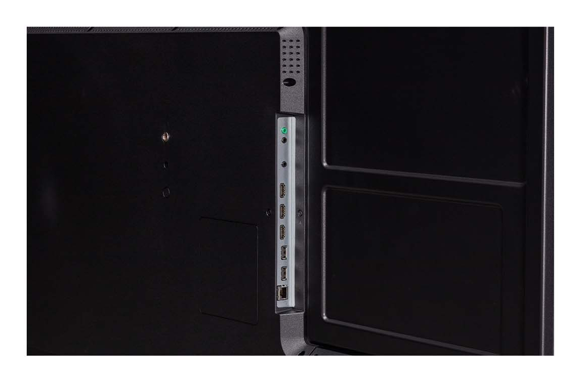 pc-case, Rückseite, I/O-Ports, USB-Anschlüsse, grünes LED-Licht