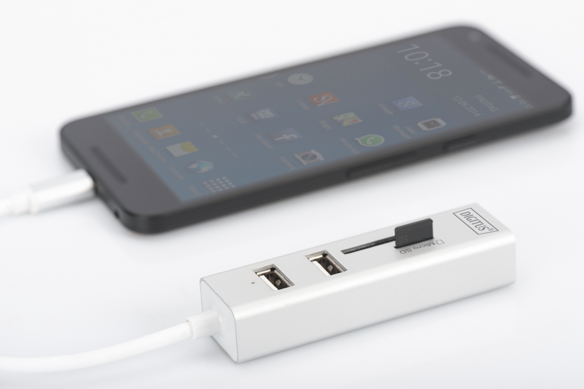 smartphone, Bildschirm, USB-Ladegerät, Powerbank, Kabel