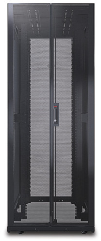 APC AR3140 - NetShelter SX 42U 750mm Wide x 1070mm Deep Networking Enclosure mit Sides Black