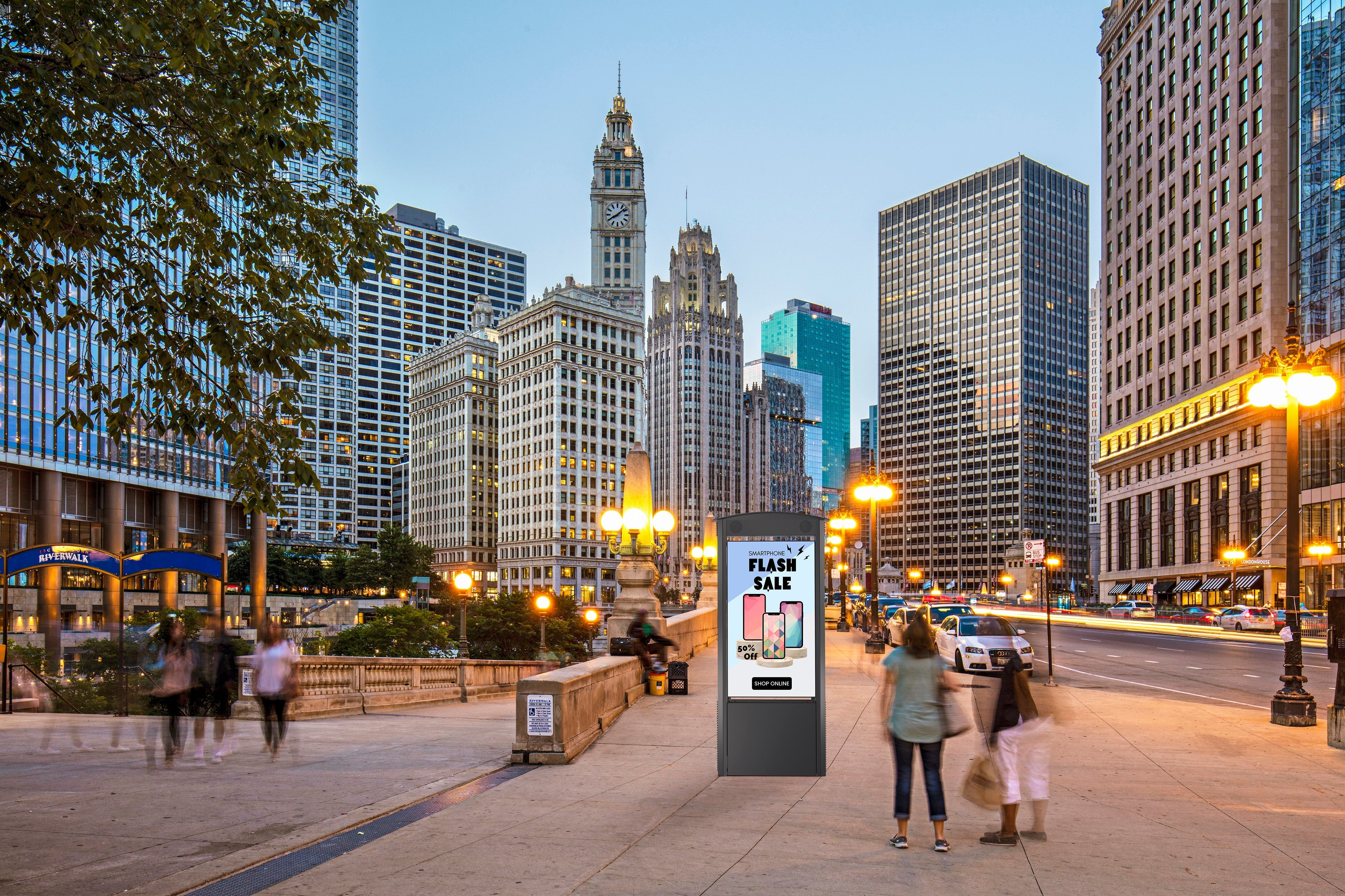Peerless-AV Outdoor Smart City Kiosk KOP55XHB-S-EUK