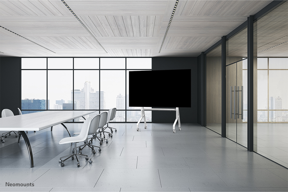 Konferenzraum, Büro, Besprechungstisch, Fernsehbildschirm, modernes Interieur