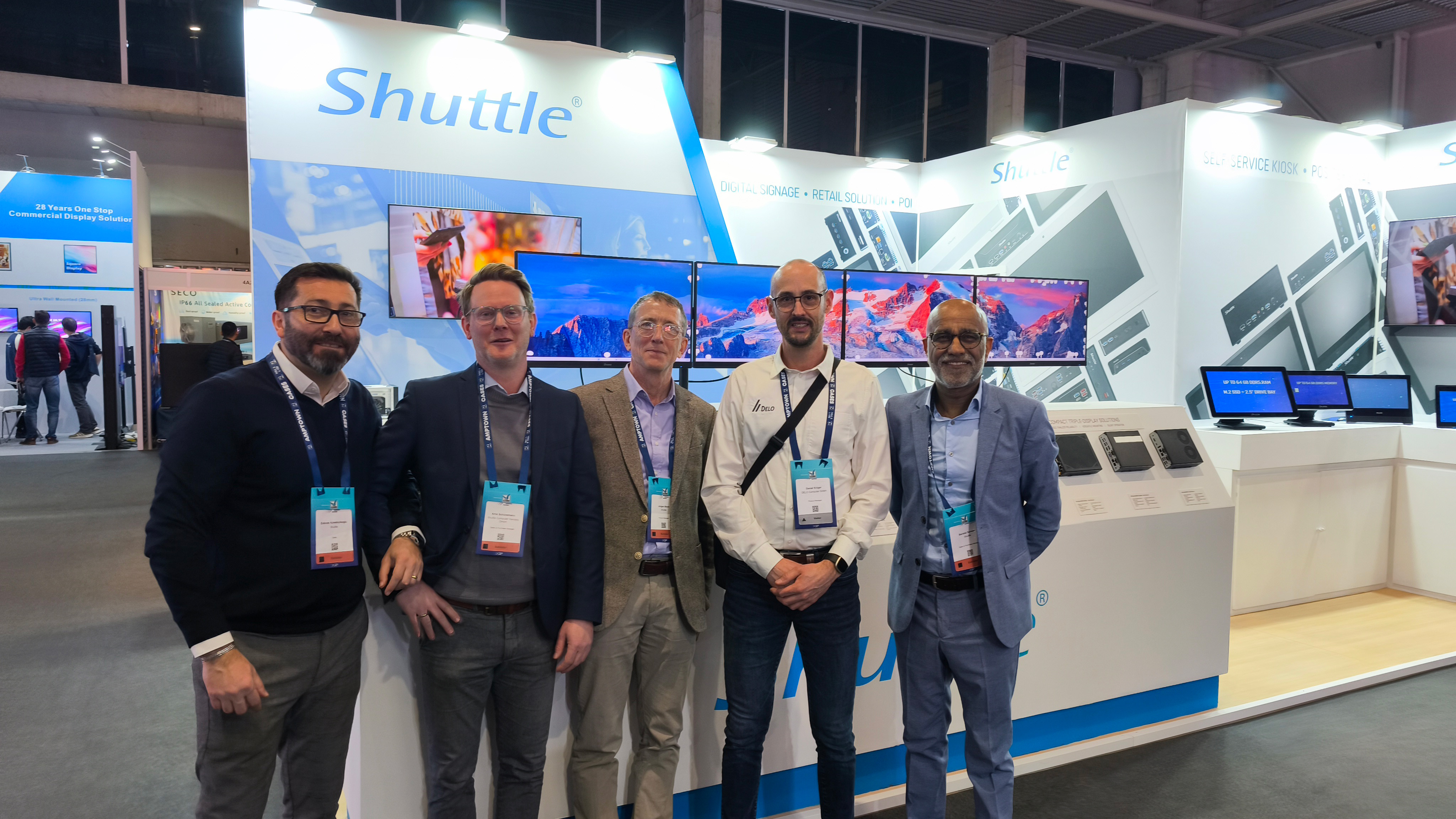 Gruppenfoto, Person, Erwachsener, Männlich, Mann