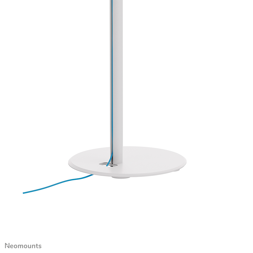 Lampensockel, Metallstab, Weiße Farbe, Kabel sichtbar, Stativbodenplatte