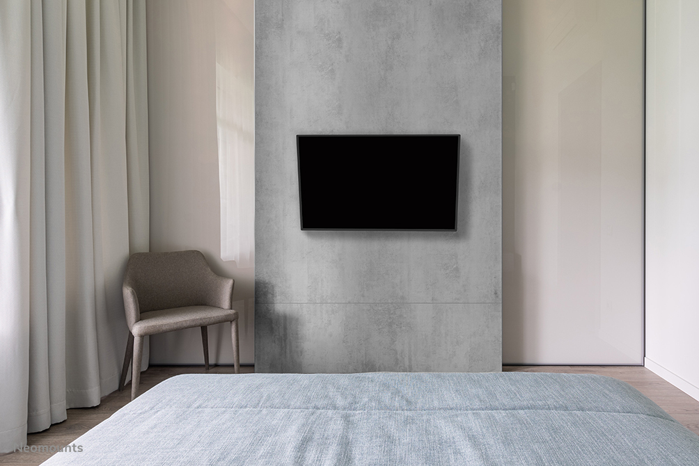 Neomounts TV-Wandhalterung - 81,3 cm (32 Zoll) - 139,7 cm (55 Zoll) - 100 x 100 mm - 200 x 200 mm - -2 - 12 Grad  - Schwarz