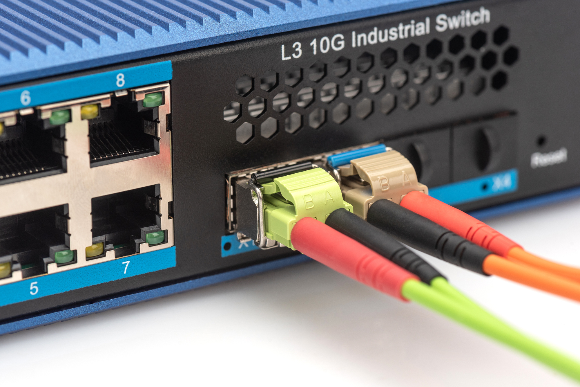 industrieller Switch, Netzwerk-Switch, Ethernet-Anschlüsse, RJ45, kabel