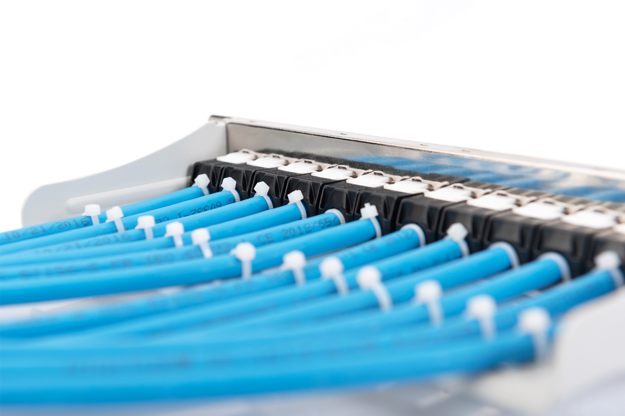 DIGITUS DN-91419 Modular Patch Panel, 12-Port DIGITUS DN-91419 Modular Patch Panel, 12-Port
