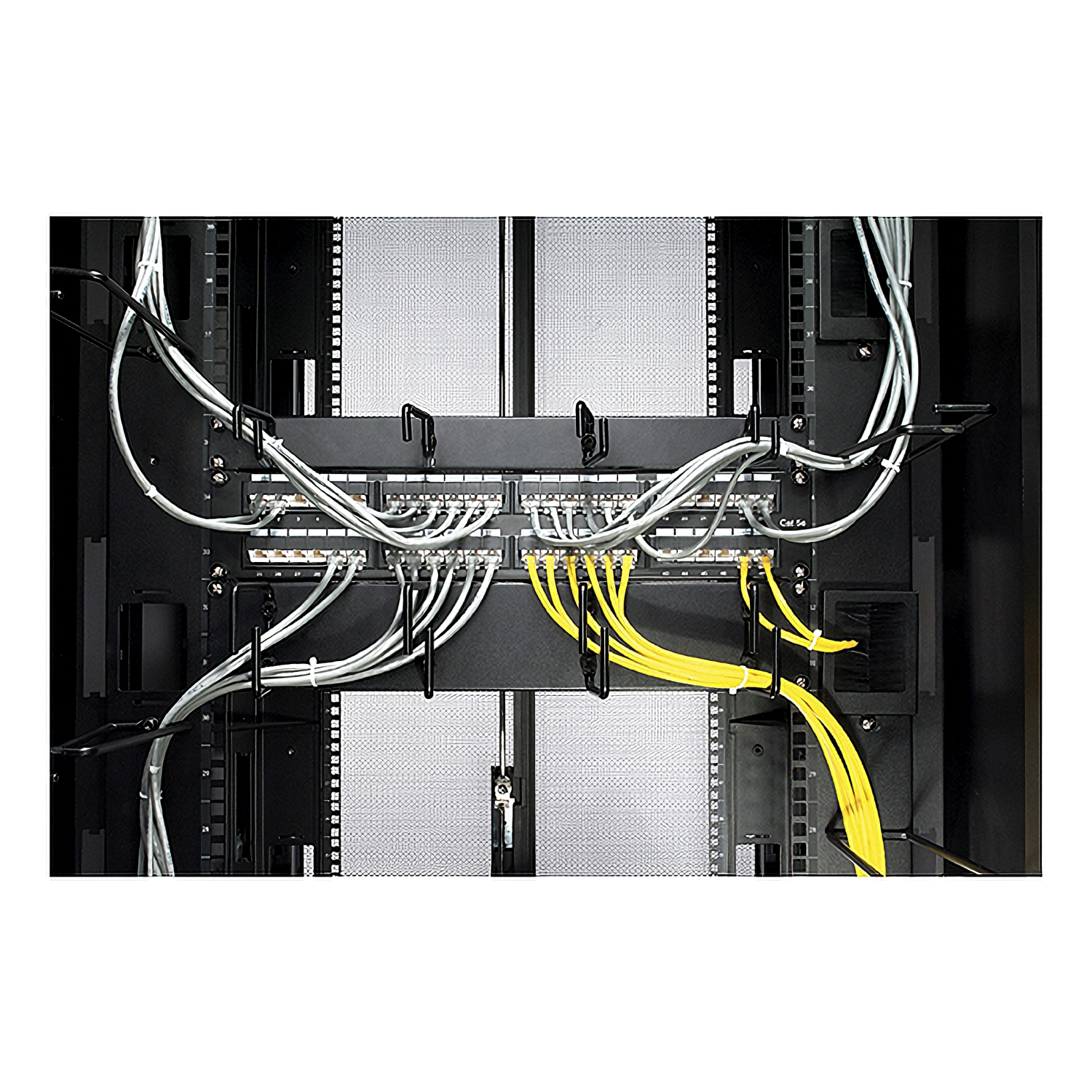 Serverrack, Netzwerk, Verkabelung, Gelbe Kabel, Kabelmanagement