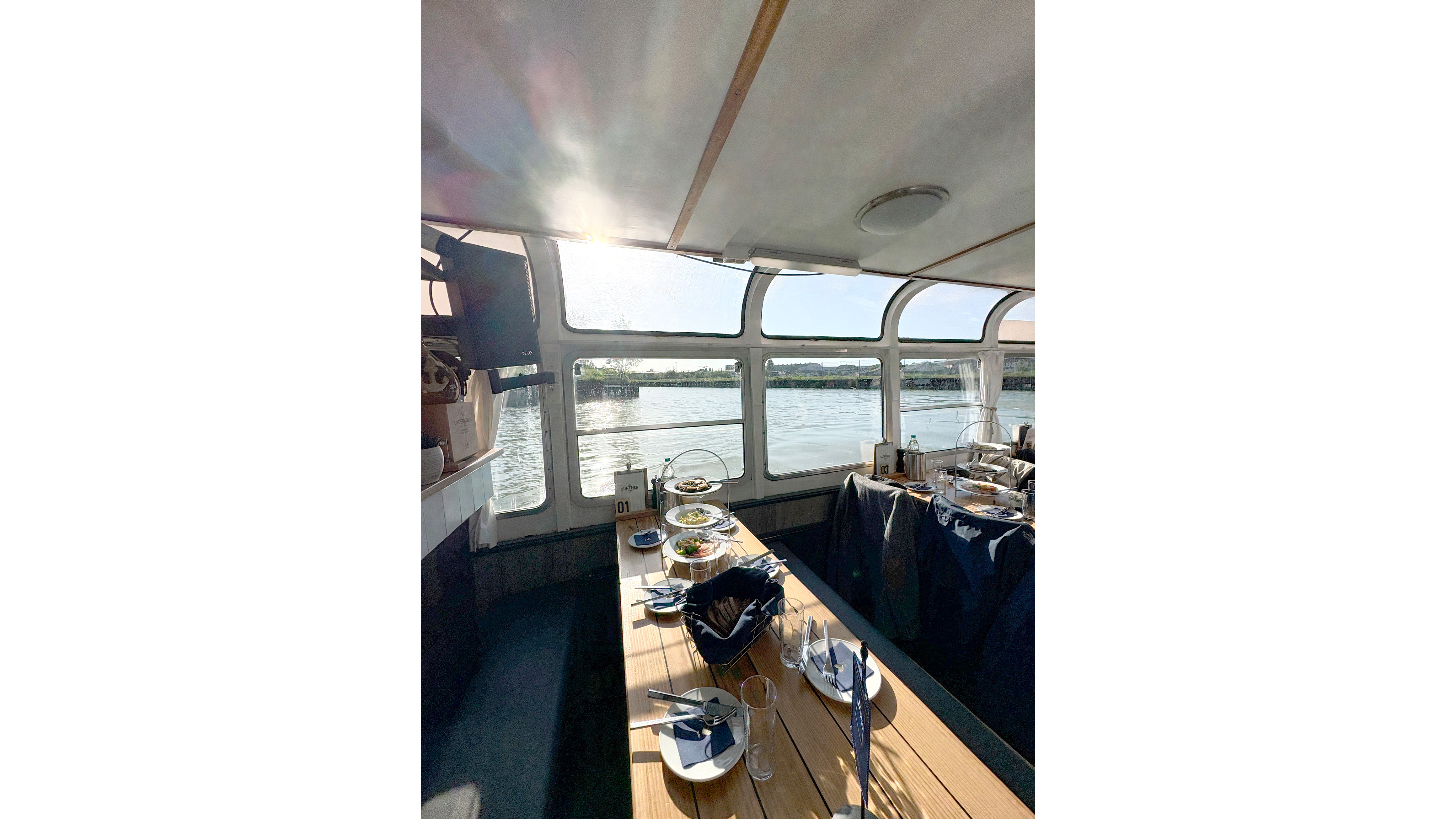 Jacht, Innenarchitektur, Esstisch, Tisch, Esszimmer