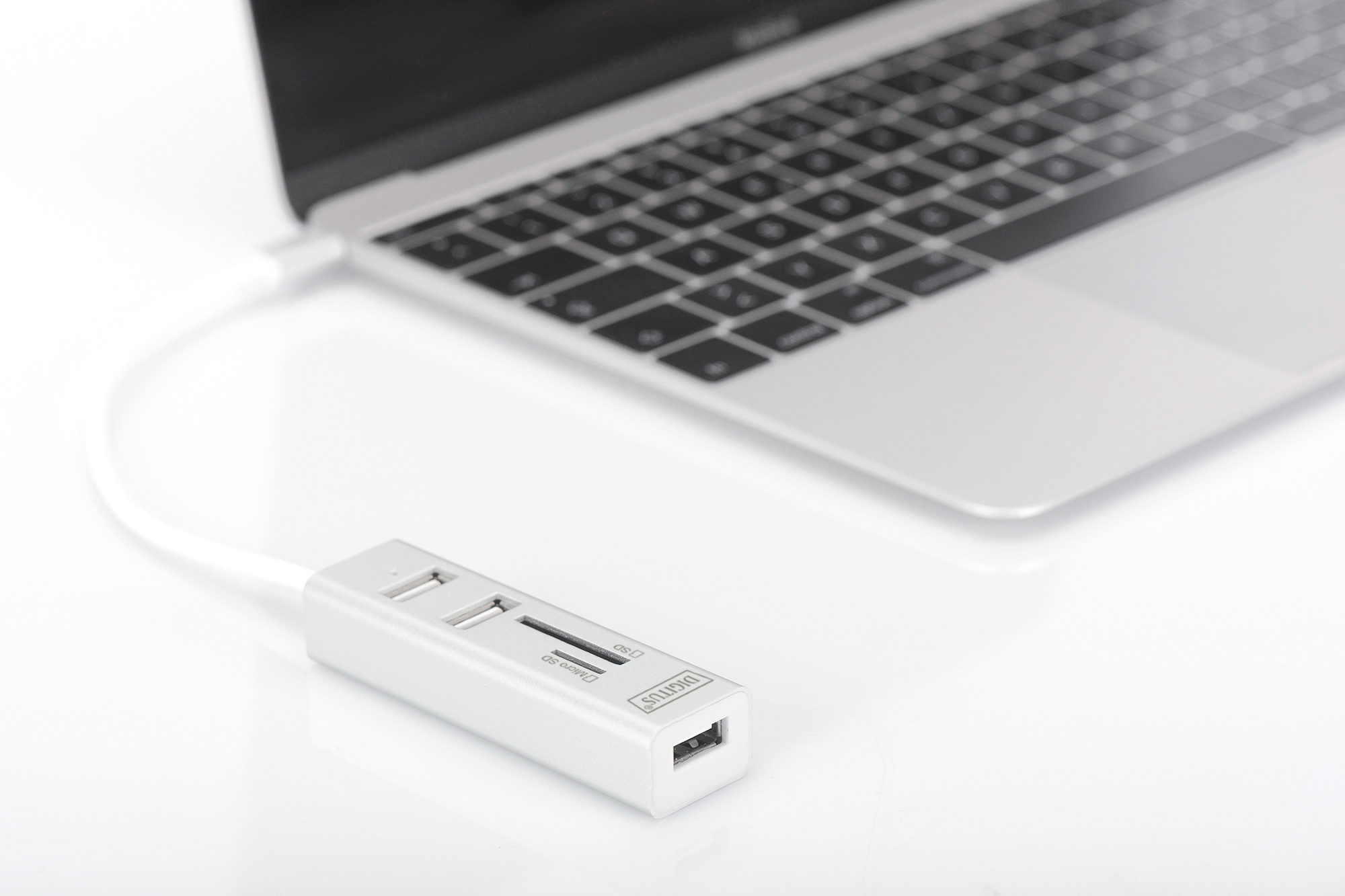 usb hub, usb adapter, Laptopzubehör, Mehrfachanschluss, weiß