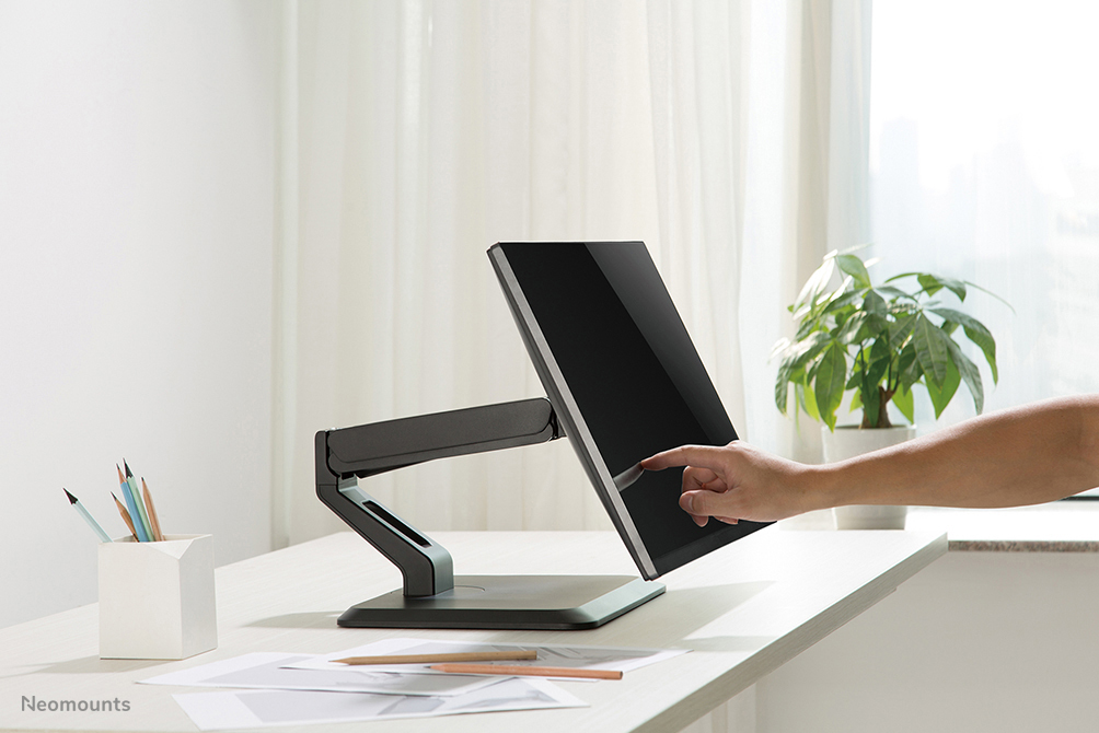 Neomounts Monitor-Tischhalterung - Freistehend - 10 kg - 38,1 cm (15 Zoll) - 81,3 cm (32 Zoll) - 100 x 100 mm - Schwarz