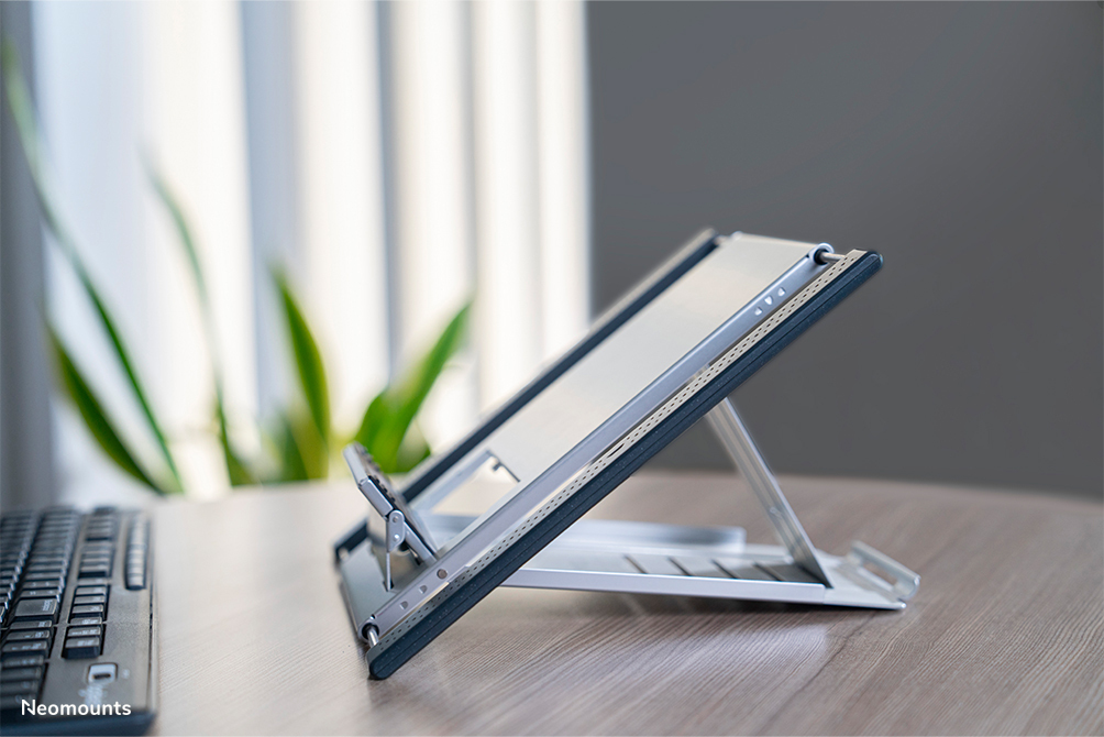 Neomounts Notebook & Tablet Ständer - Notebook-Armablage - Silber - 25,4 cm (10 Zoll) - 55,9 cm (22 Zoll) - 5 kg - 180 - 270 mm