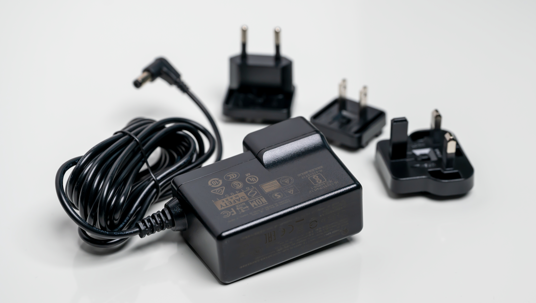 Netzteil, Stromadapter, AC/DC-Adapter, Kabel, EU-Stecker