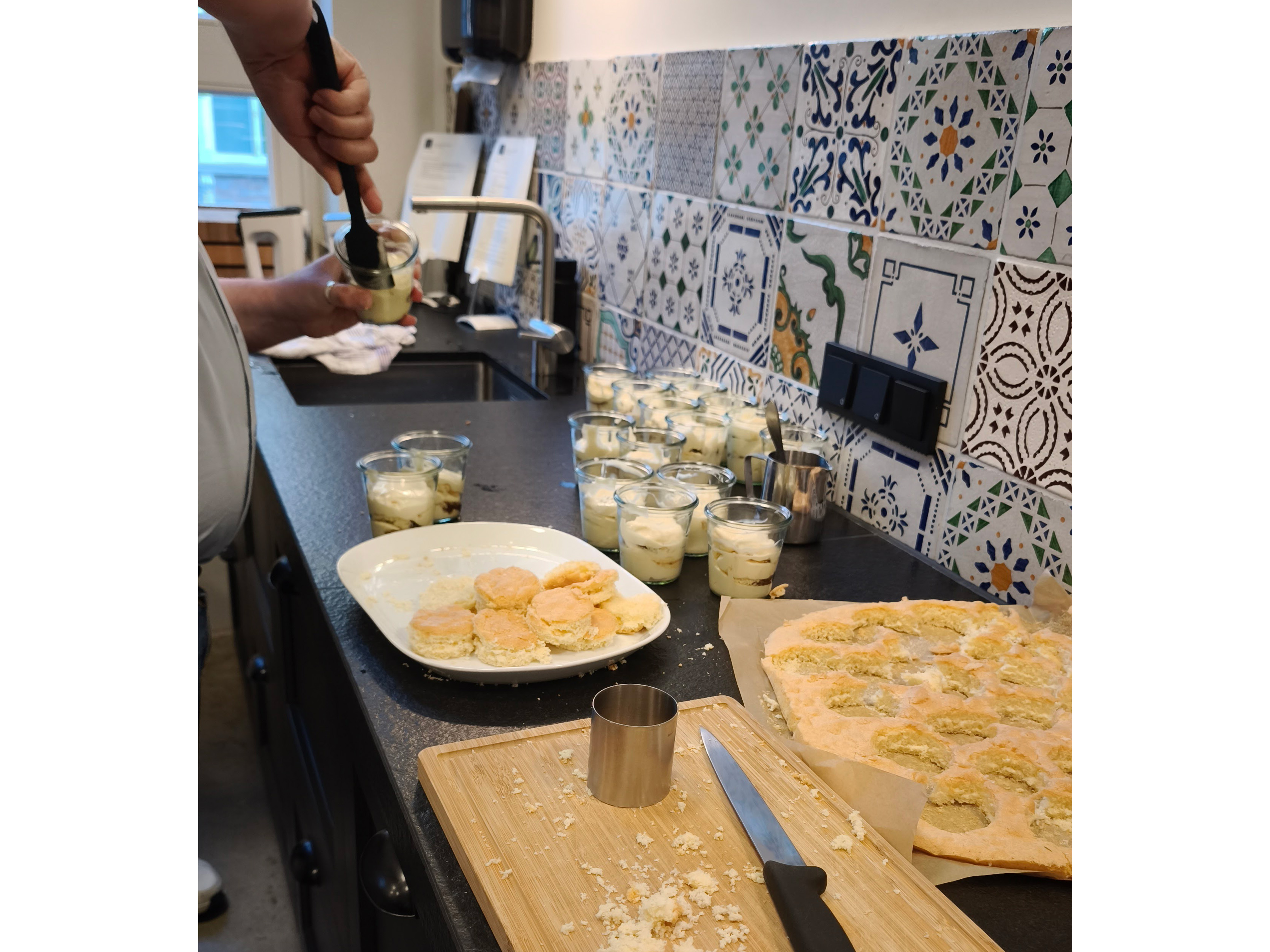 Küche, Nachspeisen, Parfait, Gläser, Backgebäck
