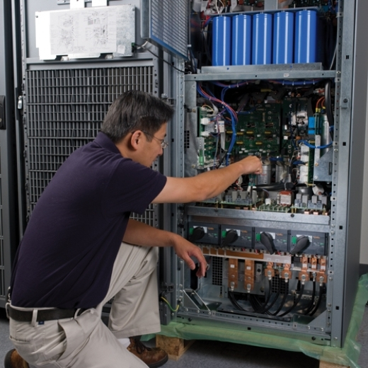 APC (1) Additional Contract Preventive Maintenance Visit for (1) Galaxy 5000/5500 41 to 80 kVA UPS Elektronik, Hardware, Computerausrüstung, Computer, Person