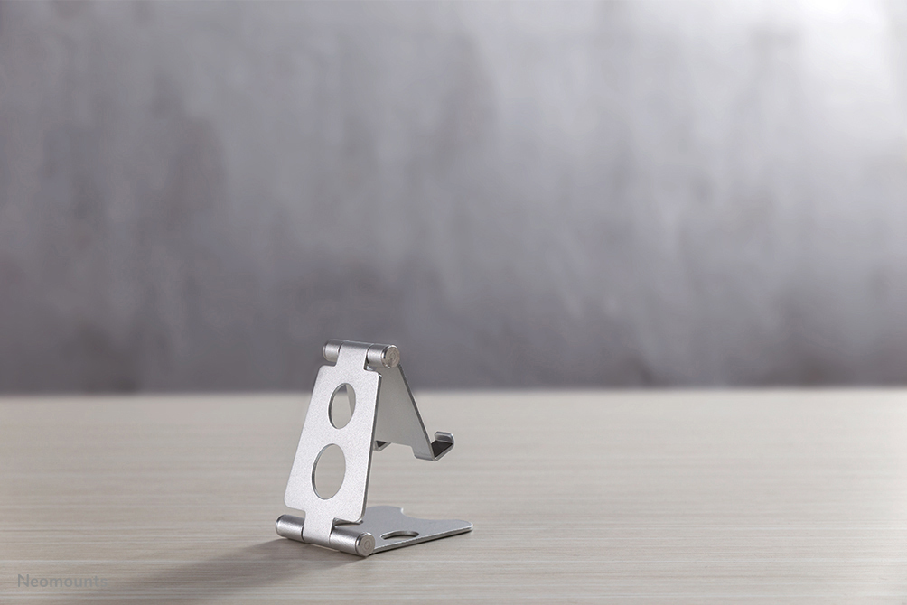 Neomounts Faltbarer Telefon-Ständer - Handy/Smartphone - Passive Halterung - Tisch/Bank - Indoor - Silber