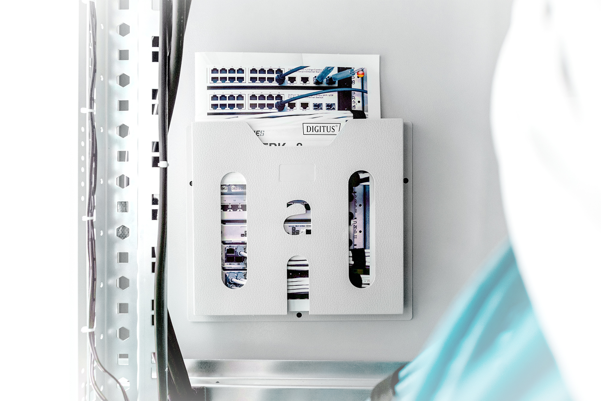 Netzwerk-Switch, Rackmount, Ethernet, Kabel, Flachstecker